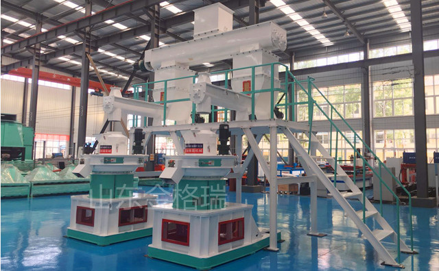 木屑顆粒機(jī)廠家為你解刨顆粒機(jī)整套生產(chǎn)線(xiàn)價(jià)錢(qián) 木屑顆粒機(jī)廠家為你解刨顆粒機(jī)整套生產(chǎn)線(xiàn)價(jià)錢(qián)